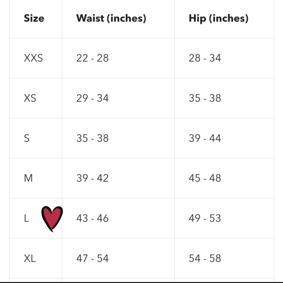 TIA BHUVA Nude Saree Silhouette Short (36") - Picture 6 of 6